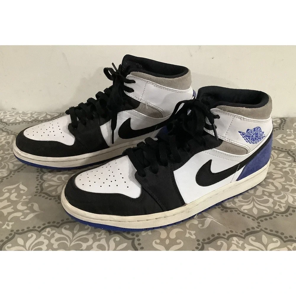 Size 10 Jordan 1 Mid Royal Black Toe